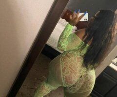 Curves & Charms Await You in Bakersfield 💋🍑