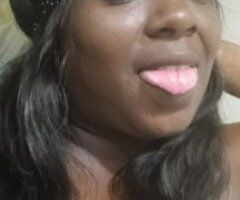 Savannah's Tease: Car Play & Pleasure Awaits 💋🚗💦 - Image 6
