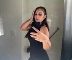 Everett's Sensual Brunette 🍑💋 See Me Now! - Image 4