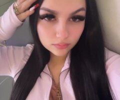Everett's Sensual Brunette 🍑💋 See Me Now! - Image 7
