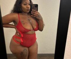 NOLA's Juicy Temptation Awaits 🍑💋🔥 - Image 2