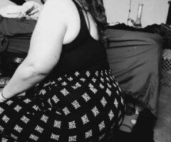 Sultry BBW Temptress 💋 Ready to Thrill You 💦🍑 - Image 4