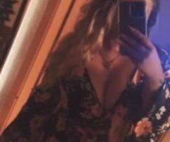🍑Curvy Blonde Bombshell Awaits💋💦