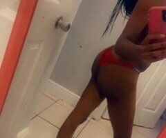 Tampa's Temptation Awaits 💋🍑🔥 - Image 3