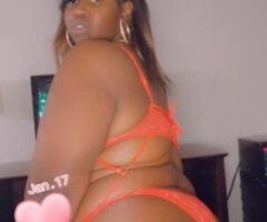 🍷 6ft Tantalizing Treat 🍑 Throat Goddess Awaits 💋🔥 - Image 12
