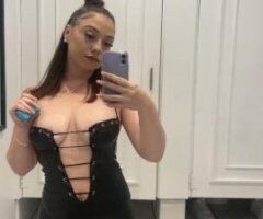 Windy City's Hot Baddie 🍑💦 Ready to Play - Image 5