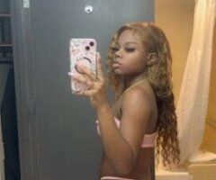 Buffalo's Tempting Tease 💋 Facetime Fun & More 🍑💦 - Image 2