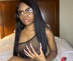 Buffalo's Tempting Tease 💋 Facetime Fun & More 🍑💦 - Image 7