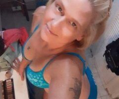 🔥 Curvy Cougar Craves Your Charm 🍑💋 - Image 5