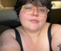 Nerdy BBW Tease with a Hairy Surprise 💋🍑💦 - Image 6