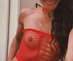 Fort Smith's Petite Tease 🍑💦 Ready to Play? - Image 2