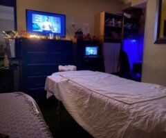 Indulgent Nights with Robyn 💆‍♀️💋 Let Me Pamper You! - Image 5