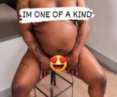 Galveston's Tempting Treat 🍑💋🔥 - Image 4