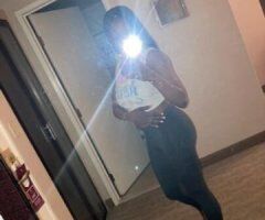 Unforgettable Playtime in Rockford 💋🍑✨