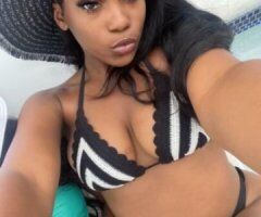 Pretty Brown Tease 🍑💦 Only for You!