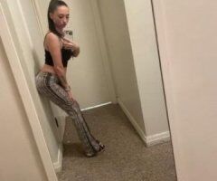 Petite Tease 💋 Facetime Fun & More 🌹🍑 - Image 8