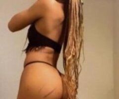 💋 Oakland's Temptation: Tight & Ready for You 😘💦 - Image 2
