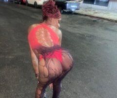 🍫 Petite Temptress Visits NOLA! 💋✨ - Image 5