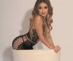 Unforgettable Nights Await 🌙💋