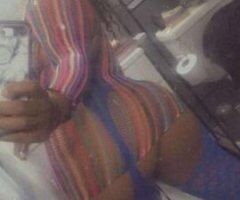Wichita's Flirty Temptress Awaits 💋🍑💦 - Image 2