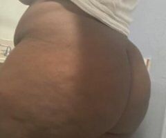 Montgomery's Tempting Treat 🍑💋 Hot Specials! 😘💦 - Image 4