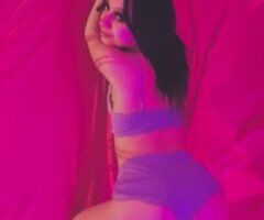 Petite Dream with a Juicy Twist 🍑💦👅
