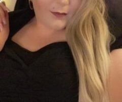 Curvy Trans Temptress Ready to Play 🍑💋💦 - Image 9