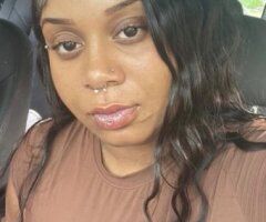 🍑 Chicago's Sweet Temptation – Cupcake Awaits! 💋💦 - Image 2