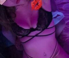 💋 Indulge in Pleasure: Your Fantasy Awaits in Everett 💦 - Image 4