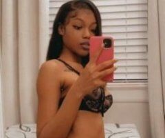 Slim Temptress Awaits You 🍑💋💃
