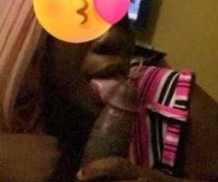 Augusta's Wet Dream 💦🍑💋 - Image 2