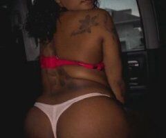 Curvy Enchantress 💦 Ready for Playful Delights 🍑😘 Salem's Finest - Image 3