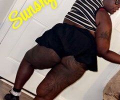 🔥Wilmington's Throat Goddess Awaits! 💋🍑👅 - Image 5
