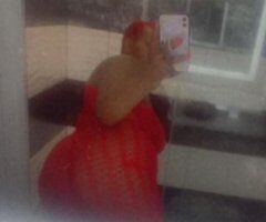 Curvy Temptation Awaiting 💦💋👅 - Image 2