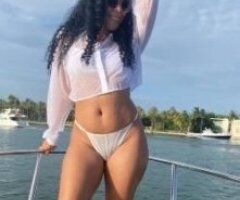 Cuban Goddess in Miami 💋 Let's Play! 💦🍑 - Image 2
