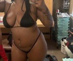 Curvy Caramel Delight 🍭💦 Ready for You! - Image 3