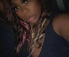 Exotic Ebony Delight: Car Fun & Magic 💋💦🍫 - Image 7