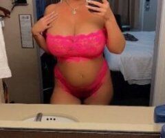 🔥 Curvy Blonde Tease in Palm Springs 🍑💦💋 - Image 5