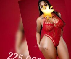 Huntsville's Curvy Delight 🍑💋 Fun Awaits! 💦🌹 - Image 8