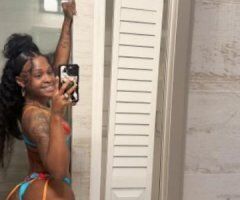 Miami's Curvy Fantasy Awaits! 💋💦 Let's Play! 🍑 - Image 4