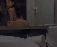 Facetime Frenzy with a Creamy Petite Freak 💦📲 - Image 2