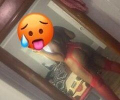 Ebony Temptress Awaits 🍑💋 Cum Play with Me 😘🔥 - Image 5