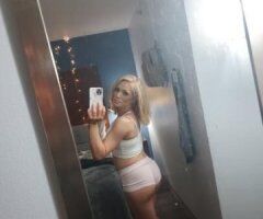 Blondie Delight 🍑💦 Your Memphis Fantasy Awaits! 💋 - Image 4