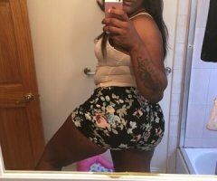 Candy Cravings 🍬💦 Chicago's Sweet Treat Awaits! 😘💋 - Image 5