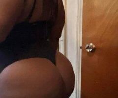 🍑 Curvy Delight on Chicago's Southside 💋😘