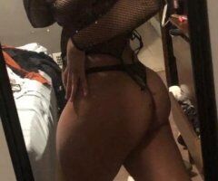 🔥 Luscious Redbone Sweetness Awaits 🍑💋 - Image 3