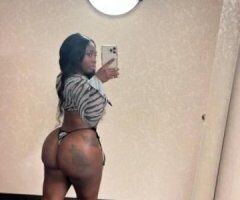 🍫 Queen of Sweet Seduction Awaits 🍑💋 - Image 5