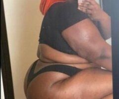 Wet & Wild 🍑💦 Your Chocolate Fantasy Awaits! 💋