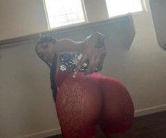 Phoenix's Petite Temptress Awaits 💋💦 Only For Upscale Gents - Image 2