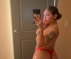 Manhattan Temptress Awaits 💋🍑 - Image 5